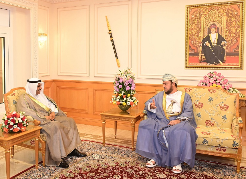 نيابة عن جلالة السلطان سمو السيد أسعد يستقبل سفير دولة الكويت لتوديعه