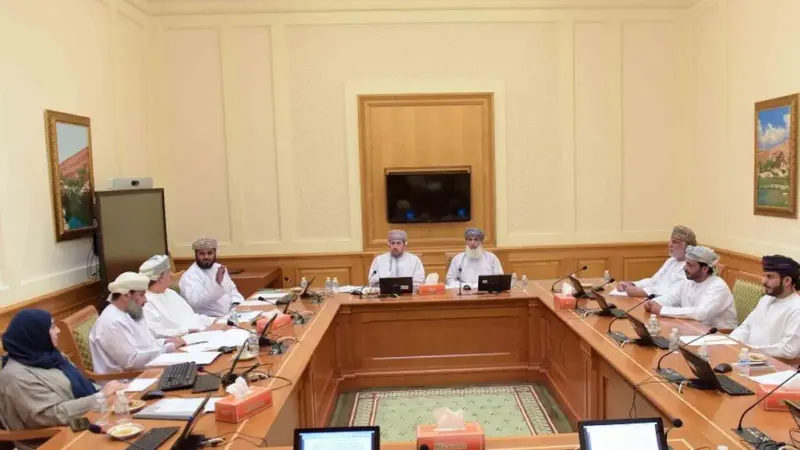 “تعليمية الشورى” تناقش مشروعي قانون وردا لـ”المالية” وتستعرض تقريري وزارة
