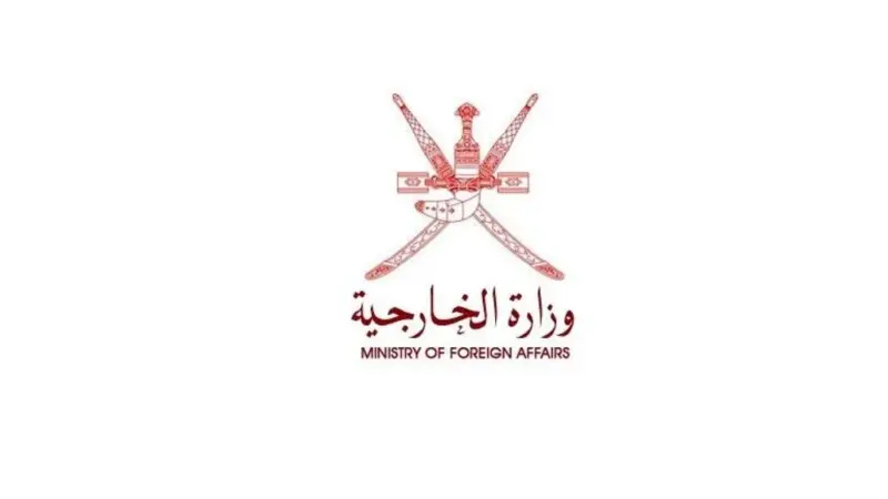 وزير الخارجية يتسلم نسخة من أوراق اعتماد سفيري الكويت وسريلانكا