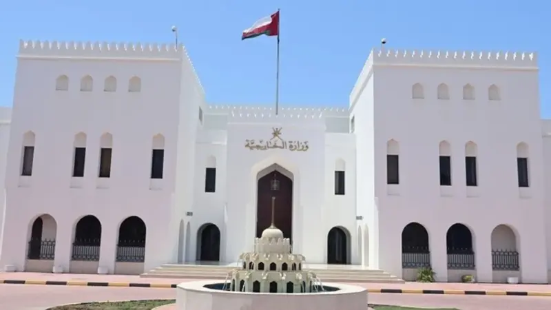 سلطنة عُمان تُعرب عن تعاطفها مع الجزائر جراء اندلاع حرائق الغابات