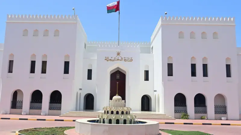 سلطنة عُمان ترحّب بدعوة لوقف تسليم الأسلحة للاحتلال الإسرائيلي