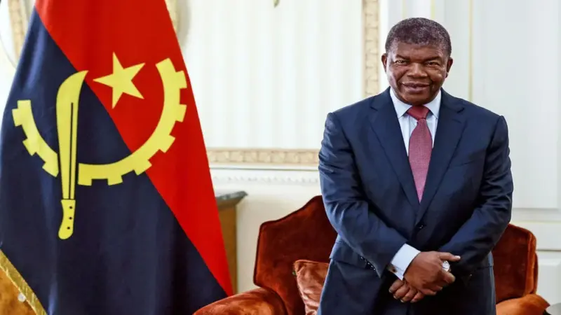 رئيسُ جمهورية أنجولا يعتزم زيارة سلطنة عُمان بعد غدٍ الخميس