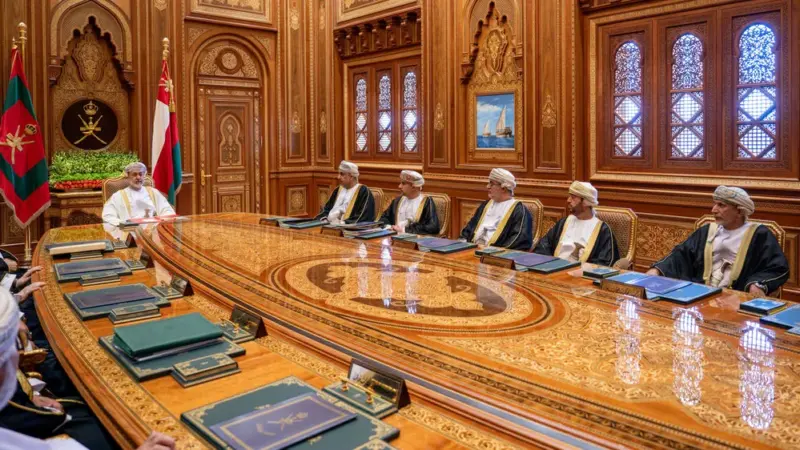 جلالة السُّلطان يترأس اجتماعا للمجلس الأعلى للقضاء بقصر البركة