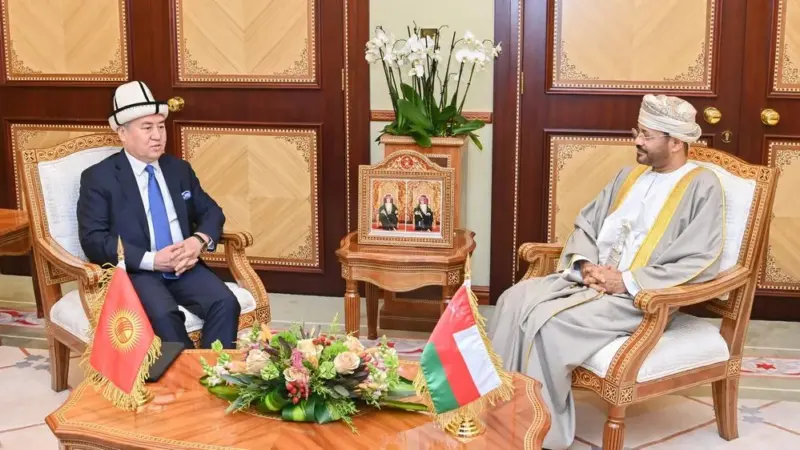 رسالتان لجلالة السلطان من رئيس قيرغيزستان ورئيس وزرائها