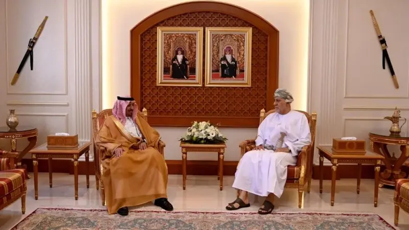 سمو السيد شهاب يستعرض العلاقات مع سفير السعودية