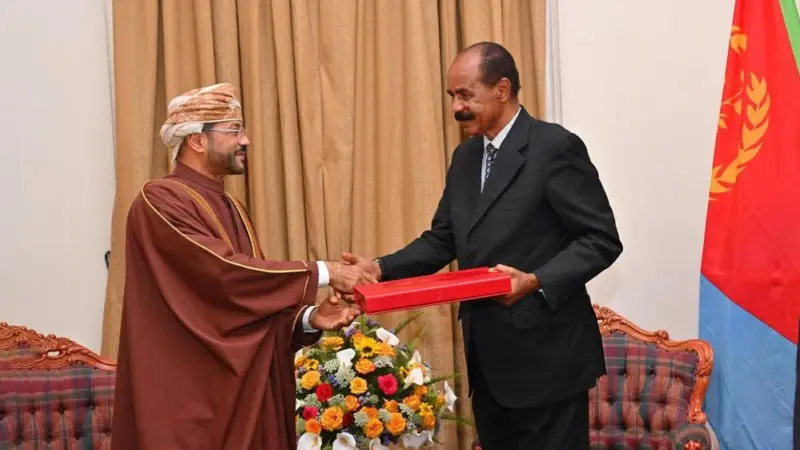 وزير الخارجية ينقل رسالة خطية من صاحب الجلالة إلى رئيس إريتريا