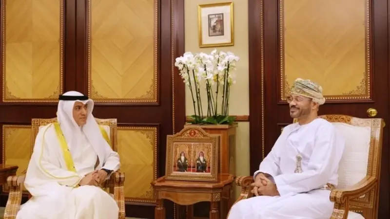 وزير الخارجية وسفير الكويت يؤكدان على عمق العلاقات بين البلدين