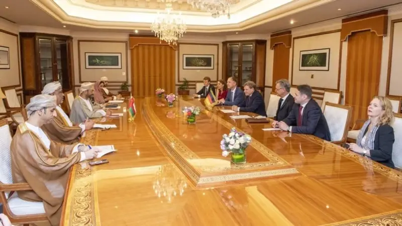 سلطنة عُمان وألمانيا تبحثان تعزيز التعاون وتطوُّرات الأوضاع الإقليمية